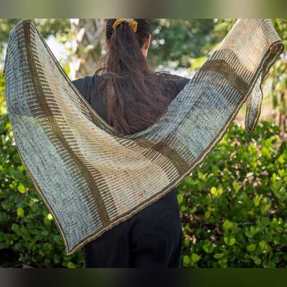 Handcrafted Avantgarde Contemporary Casual Light Wool Blue Brow Yellow Knit Wrap - Picture 7 of 12